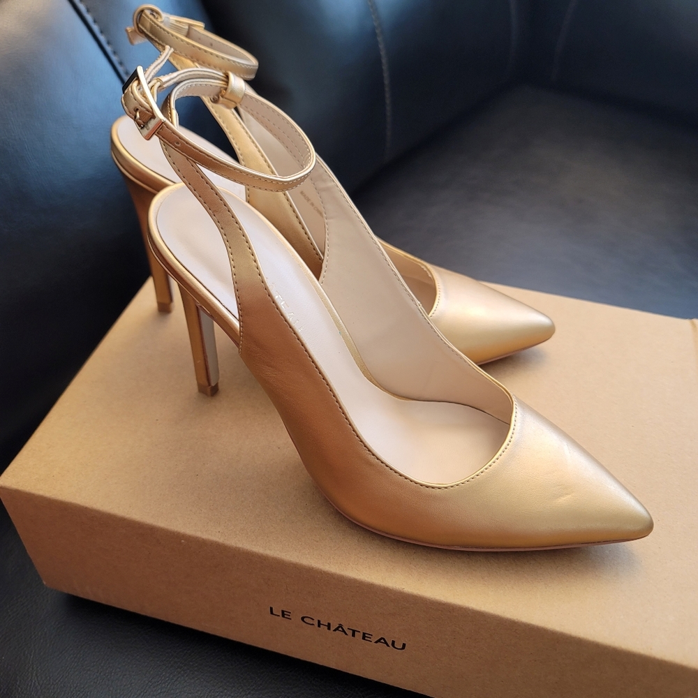 Ankle Strap Pump Dark Gold